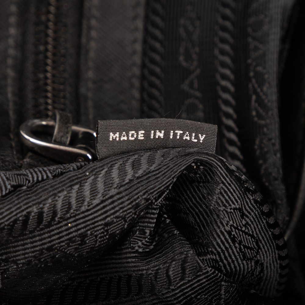 Prada Messenger - Picture 10 of 11